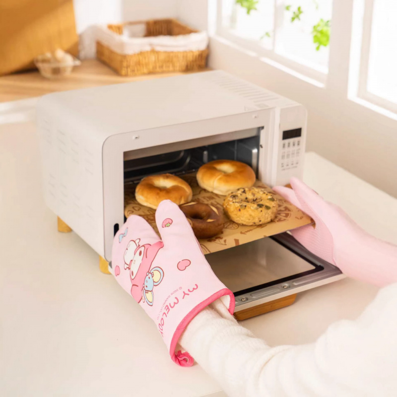 ถุงมือซิลิโคนเฮลโล คิตตี้ คุโร - Oven Mitt Silicone บทวิจารณ์และราคา